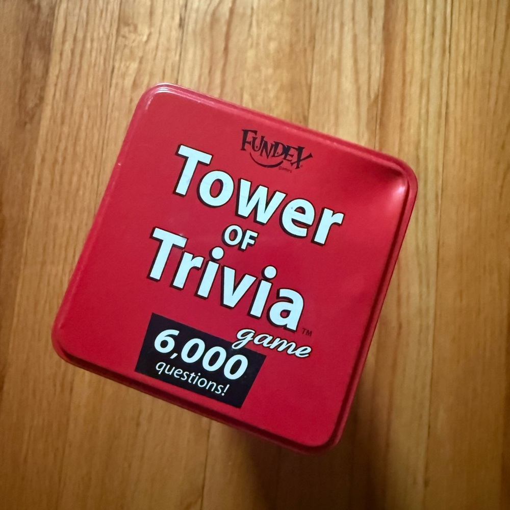 Rare Tower of Trivia Game Tin - Red - Picture 3 of 6